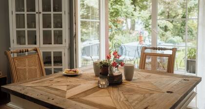 Bezauberndes Cottage mit verwunschenem Garten und Kamin