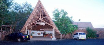 Hillstone Safari Lodge
