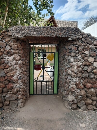 Hillstone Safari Lodge