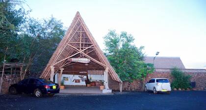 Hillstone Safari Lodge