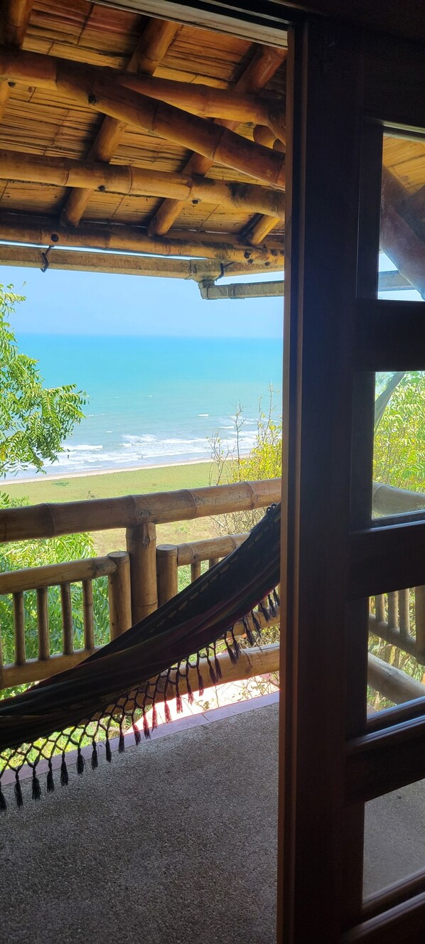 Basic Double Room, Balcony, Beach View | Desk, free WiFi - Shantí Lodge (Canoa)