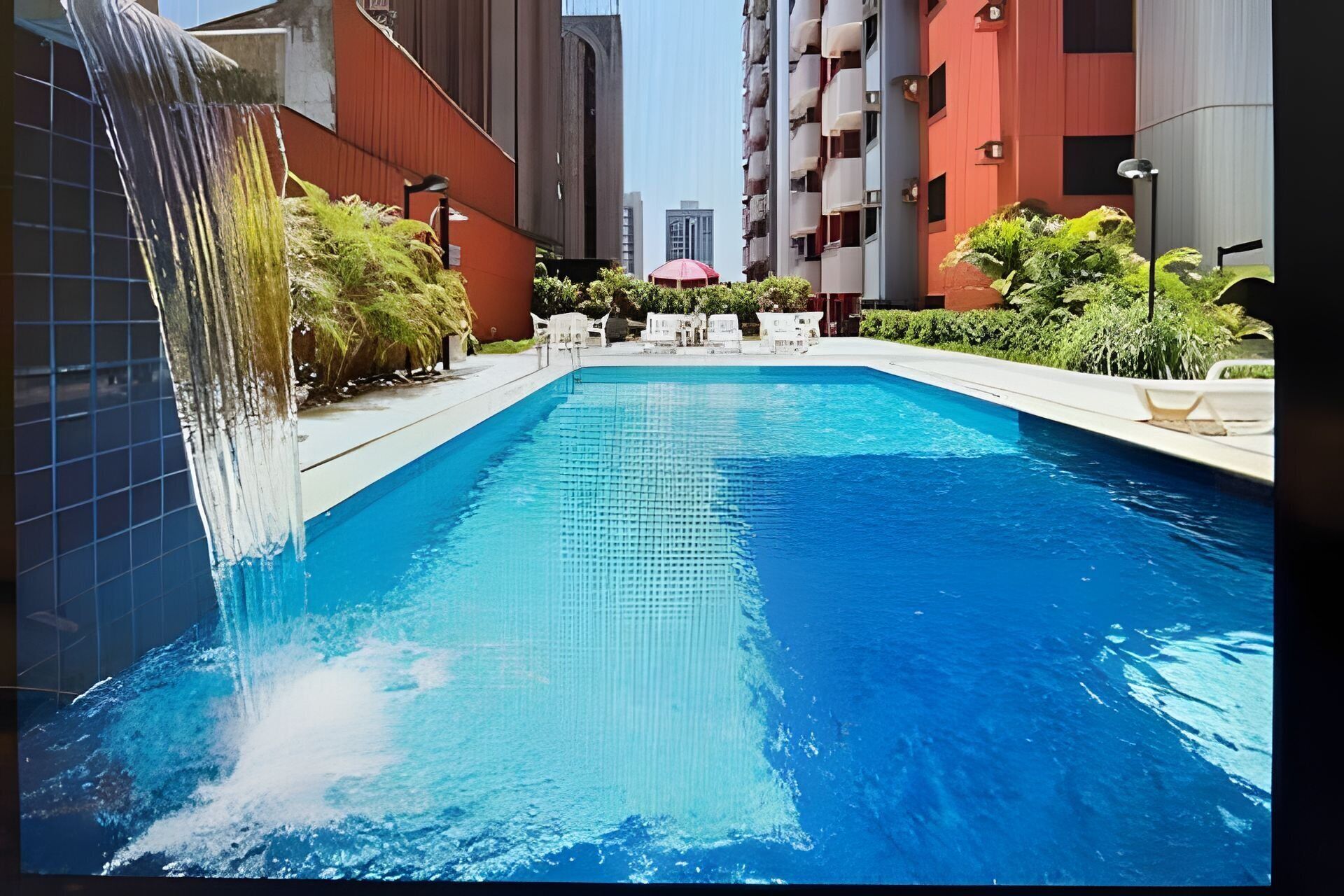 2 piscinas al aire libre