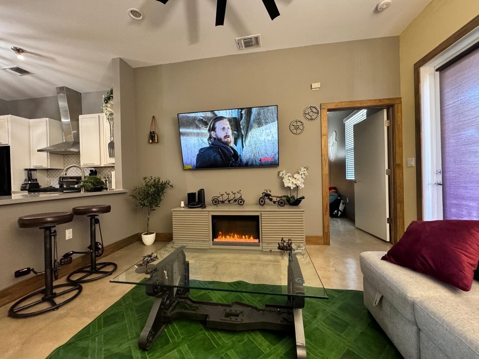 Loft Near Pearl & Riverwalk