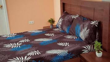 1 bedroom, WiFi, bed sheets