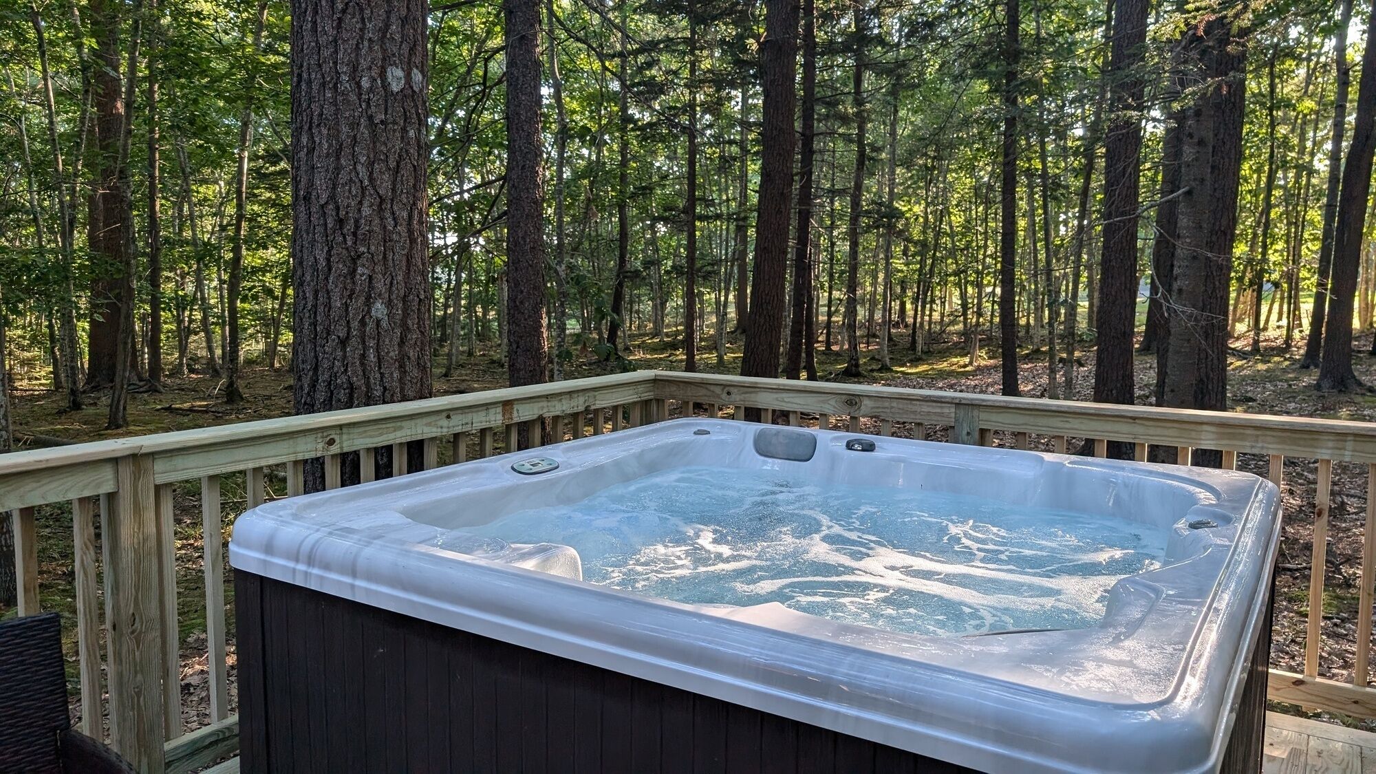 Tina de hidromasaje al aire libre