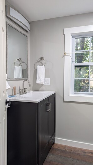 ヘアドライヤー、タオル