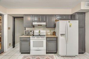 Private kitchen - Orange Grove (Melbourne)