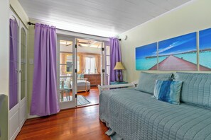 2 slaapkamers, een bureau, een strijkplank/strijkijzer, wifi