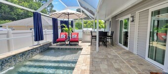 Walking Distance to Sugarshack, Ice Cream & Coffee Heated Pool in Bonita Springs