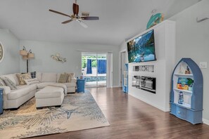 Interior - Walking Distance to Sugarshack, Ice Cream & Coffee Heated Pool in Bonita Springs (Bonita Springs)