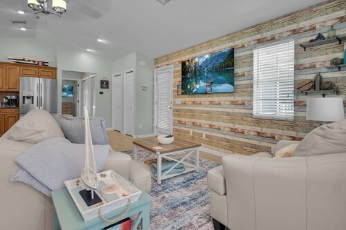 Cozy 1 bdrm, Walk to Sugarshack & Coffee shop, Ice Cream, 3 Mi to Beach