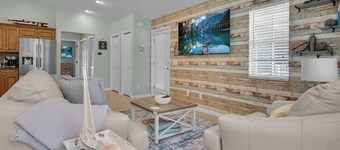 Cozy 1 bdrm, Walk to Sugarshack & Coffee shop, Ice Cream, 3 Mi to Beach