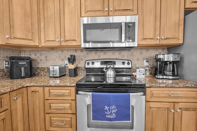 Cozy 1 bdrm, Walk to Sugarshack & Coffee shop, Ice Cream, 3 Mi to Beach