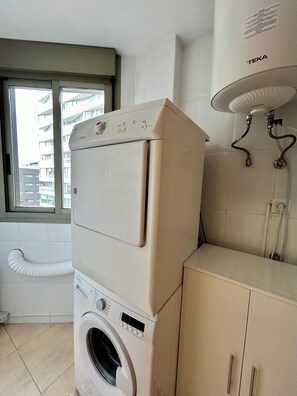 Interior - LAS Canteras Beach Penthouse +3 Bedrooms +2 Bath + Ocean View +wifi + Parking (Las Palmas de Gran Canaria)