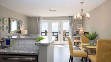 Smart TV, DVD player