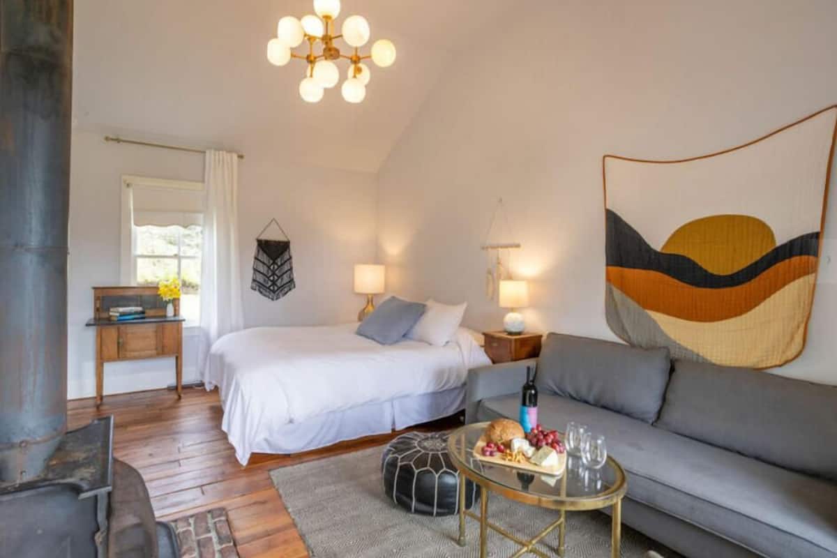 Wifi gratis y ropa de cama