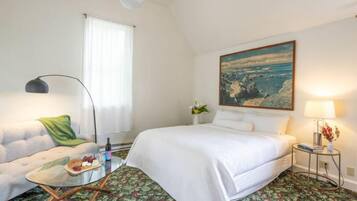 Luxury Double Room | Free WiFi, bed sheets