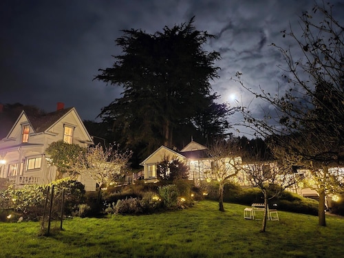 Dennen's Victorian Farmhouse