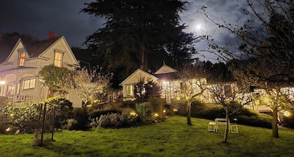 Dennen's Victorian Farmhouse