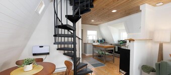 Stylish & Cozy A-Frame Escape! Dogs OK, 45 min to Breck, Stargazing, Rare Avails