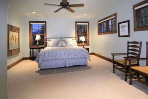 5 bedrooms, iron/ironing board, WiFi, bed sheets - Timberhaven (Crested Butte)