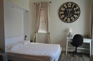 1 室のベッドルーム、アイロン / アイロン台、旅行用ベビーベッド、WiFi (無料)