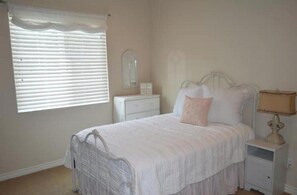 1 bedroom, iron/ironing board, travel cot, free WiFi