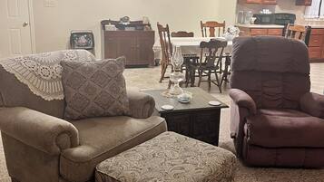 Smart TV, DVD player, video library, stereo