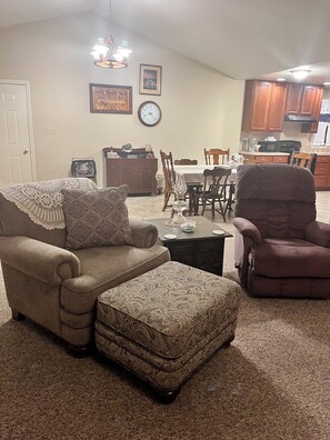 Smart TV, DVD player, video library, stereo