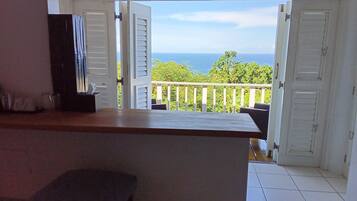 Camera Elite, 1 letto king, vista oceano | Una scrivania, Wi-Fi gratuito, lenzuola