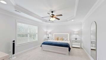 2 bedrooms, iron/ironing board, free WiFi, bed sheets