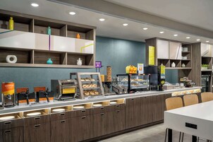 包含每日自助早餐