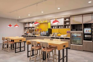 Petit déjeuner buffet compris tous les jours
