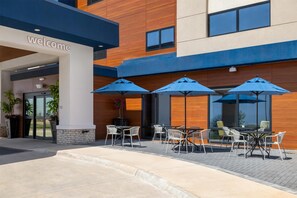Terrace/patio - Hampton Inn By Hilton Wichita Falls North (Wichita Falls)