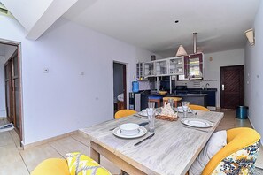 Dining - Diani Beachfront Paradise (Diani Beach)