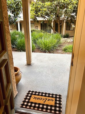 Interior - Hillside + View+ First Level + Pool + Remodeled!
Close to USC Keck & Attractions (Los Angeles)