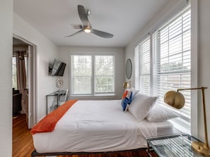 6 habitaciones, escritorio, cuna de viaje y wifi