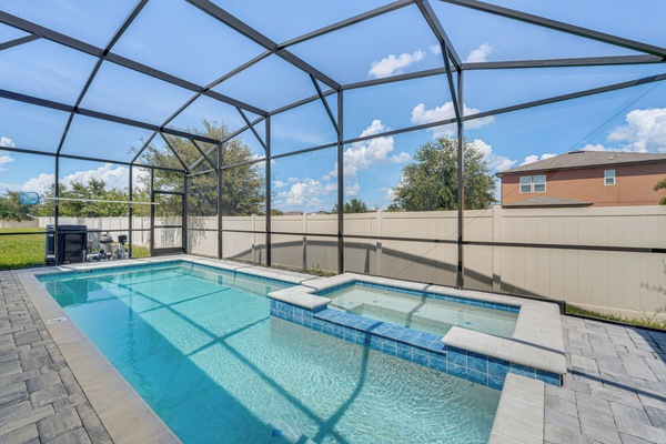 Haines City Vacation Rental | 4BR | 2BA | 2,000 Sq Ft | Half Step Required