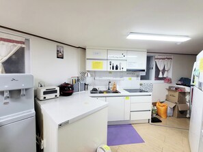 Fridge, microwave, stovetop, cookware/dishes/utensils