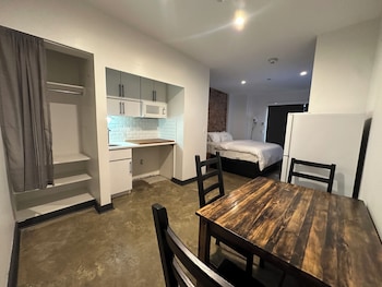 Desk, laptop workspace, free WiFi at Tribeca Hotel FiDi