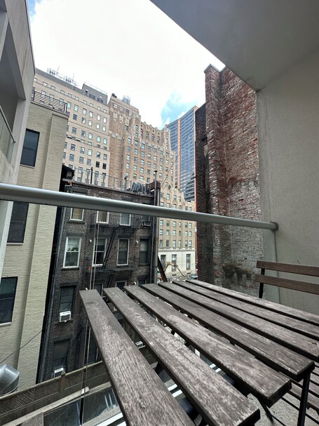 Tribeca Hotel FiDi - Image 2
