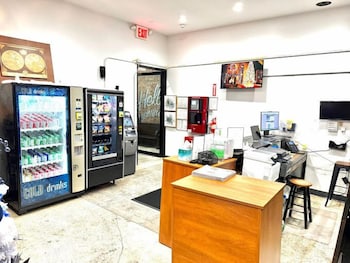 Hotel entrance and lobby at Tribeca Hotel FiDi
