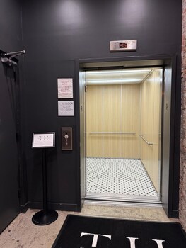 Hotel Exterior at Tribeca Hotel FiDi