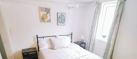 2 soverom, strykejern/-brett, wi-fi og sengetøy