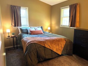 3 bedrooms, iron/ironing board, travel crib, free WiFi