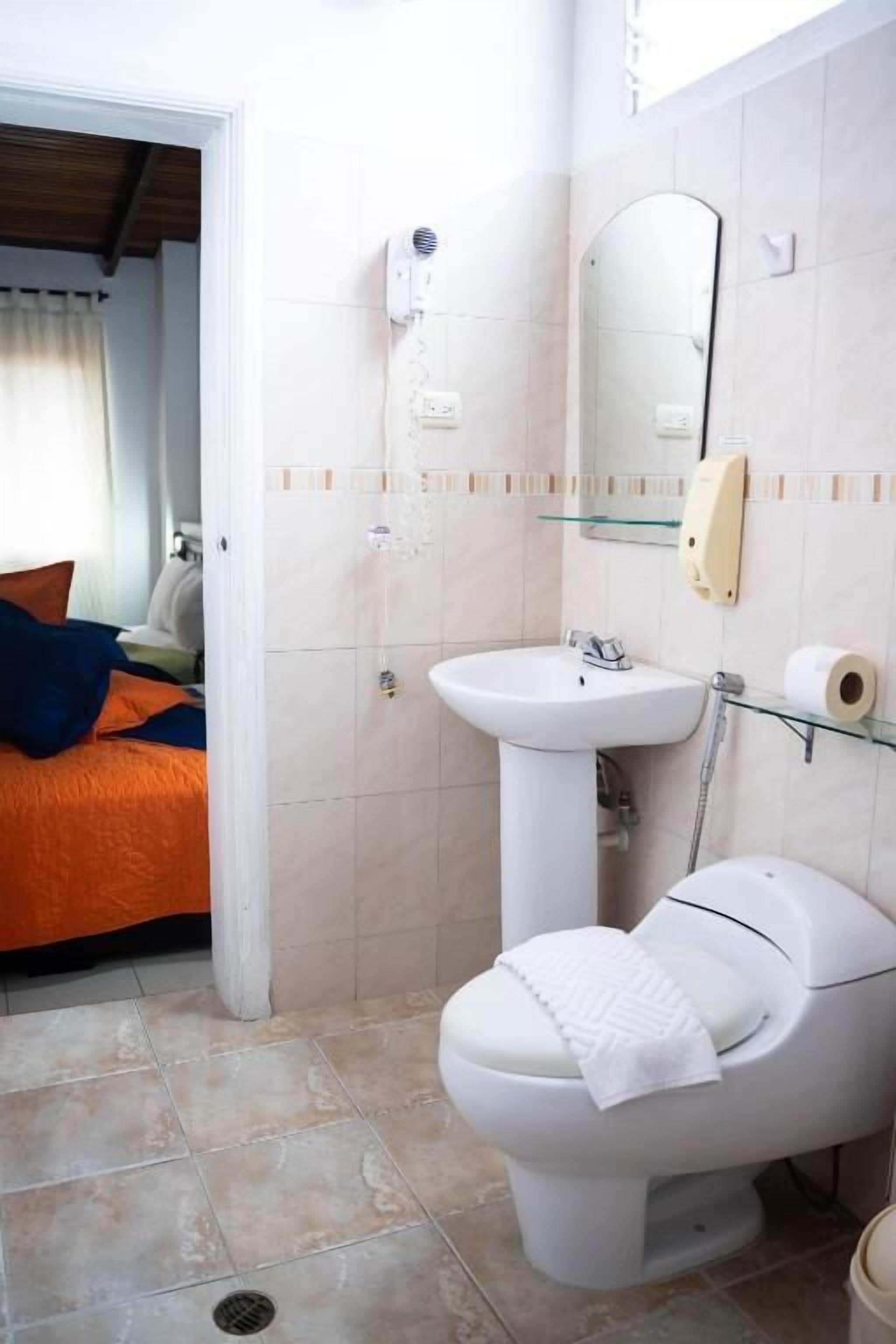 Photo - Hotel Plaza CA