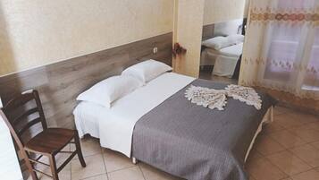 1 chambre, fer et planche Ă repasser, Wi-Fi, draps fournis