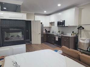 Unclassified image, 4 of 9, button - Cozy 1-bedroom condo with AC, WiFi in charming Amador City (Amador City)