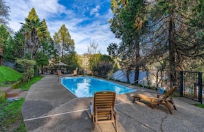 Unclassified image, 2 of 9, button - Cozy 1-bedroom condo with AC, WiFi in charming Amador City (Amador City)
