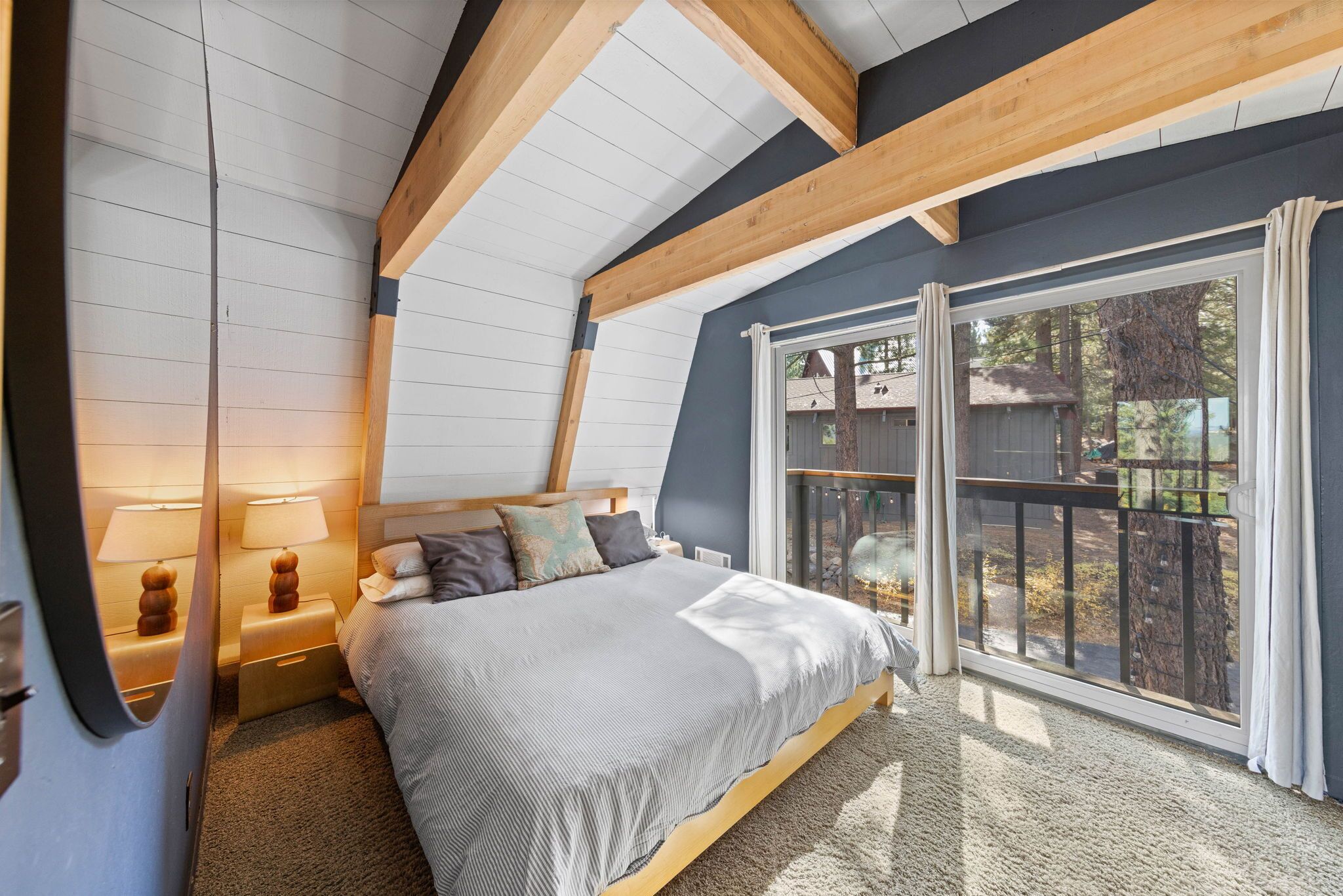 2 slaapkamers, een strijkplank/strijkijzer, wifi, beddengoed